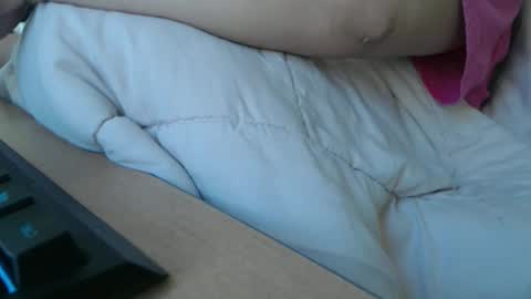 Snapshot of xpeep_show chatting on 11.08.25 Heavenly Star online show from 11.08.25