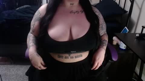 xorileyschembri online show from 02.24.25