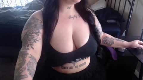 xorileyschembri online show from 03.10.25