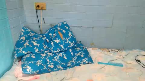 Snapshot of xsavagemistressx chatting on 02.18.25 Ask Me Baby  online show from 02.18.25