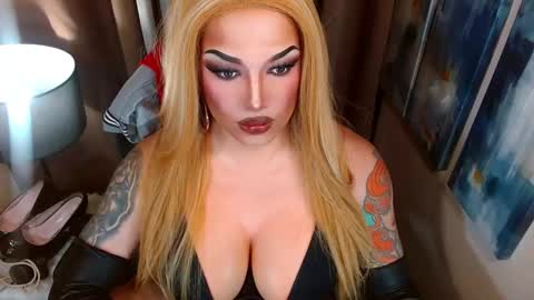 Cattaleya online show from 11.30.25