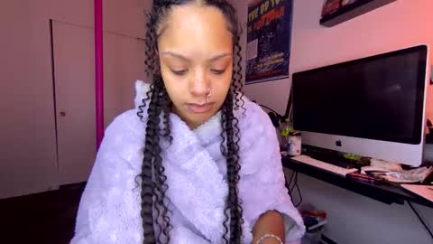 xStarGazingx online show from 10.31.25