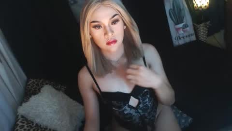 Sundae online show from 12.14.25