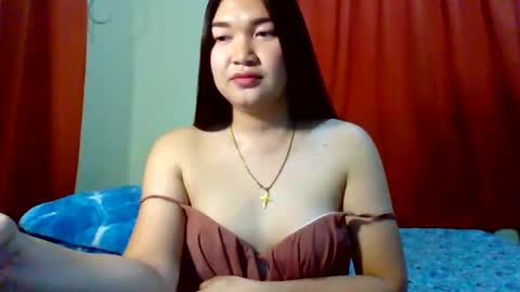 HI IM PAULINE online show from 01.06.25