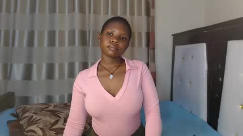 Snapshot of xumamaya chatting on 01.21.25 hey its Mayah online show from 01.21.25