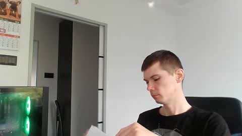 Snapshot of xvenon9898x chatting on 04.30.26 xvenon9898x online show from 04.30.26