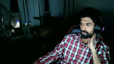 Snapshot of xwuvzyew chatting on 12.14.24 x online show from 12.14.24