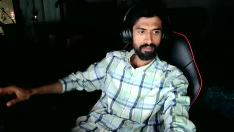 Snapshot of xwuvzyew chatting on 12.16.24 x online show from 12.16.24