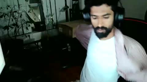 Snapshot of xwuvzyew chatting on 12.17.24 x online show from 12.17.24