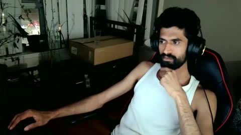 Snapshot of xwuvzyew chatting on 12.21.24 x online show from 12.21.24