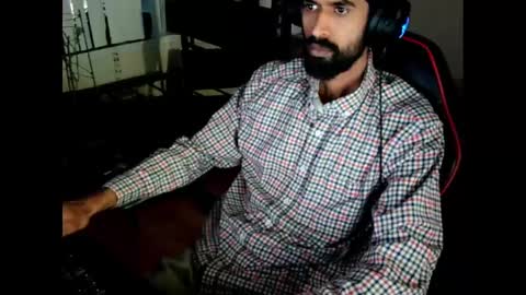 Snapshot of xwuvzyew chatting on 12.22.24 x online show from 12.22.24