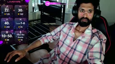 Snapshot of xwuvzyew chatting on 12.25.24 x online show from 12.25.24