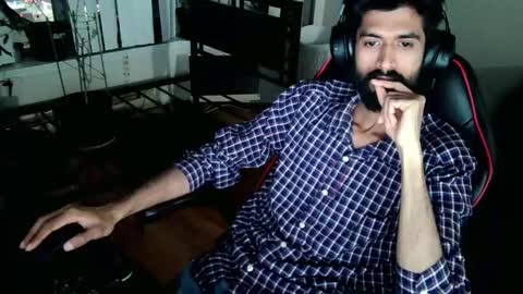 Snapshot of xwuvzyew chatting on 12.27.24 x online show from 12.27.24