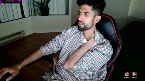 Snapshot of xwuvzyew chatting on 01.21.25 x online show from 01.21.25