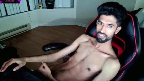 Snapshot of xwuvzyew chatting on 01.24.25 x online show from 01.24.25