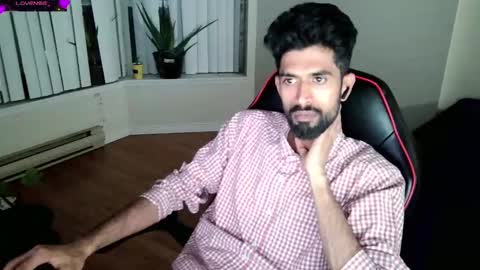 Snapshot of xwuvzyew chatting on 01.31.25 x online show from 01.31.25