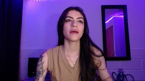 Snapshot of xx_johnson_xx chatting on 11.20.25 VALE online show from 11.20.25