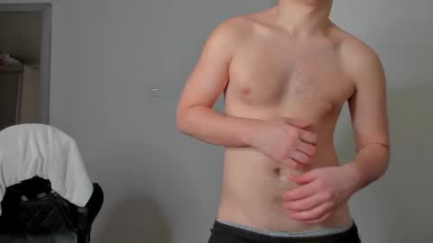 Snapshot of xx_raul_xx_ chatting on 03.14.26 raul online show from 03.14.26