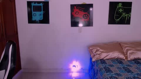 Snapshot of xx_x_mg chatting on 10.31.25 Jacky online show from 10.31.25