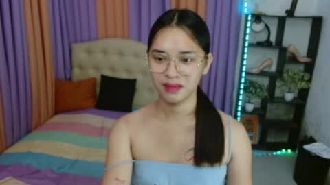 CHLOES ROOM online show from 11.26.25