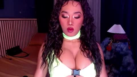 cinddy online show from 11.25.25