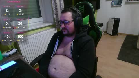 Snapshot of xxevoker chatting on 11.22.25 xxevoker online show from 11.22.25