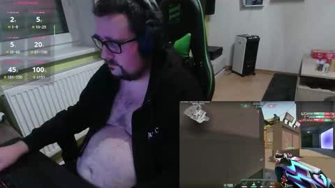 Snapshot of xxevoker chatting on 11.29.25 xxevoker online show from 11.29.25