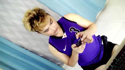 Loyd online show from 11.12.25