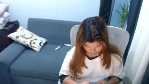 Snapshot of xxhotpinayxx610495 chatting on 01.16.25 Sheyn Coleen online show from 01.16.25