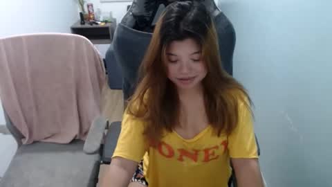 Snapshot of xxhotpinayxx610495 chatting on 02.13.25 Sheyn Coleen online show from 02.13.25