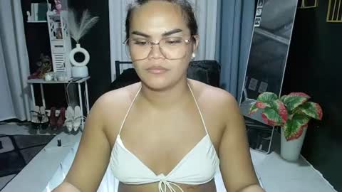 Snapshot of xxkylie_smithxx chatting on 06.11.26 Kylie Smith online show from 06.11.26