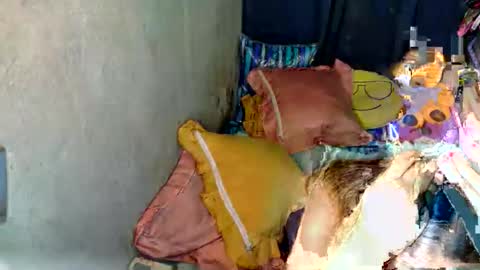 Snapshot of xxloveheart chatting on 11.23.25 xxloveheart online show from 11.23.25