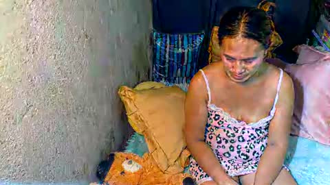 Snapshot of xxloveheart chatting on 11.26.25 xxloveheart online show from 11.26.25