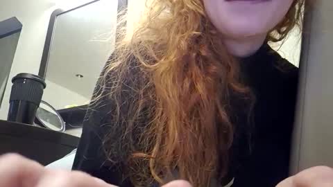 Snapshot of xxmariebliss chatting on 02.10.26 xxmariebliss online show from 02.10.26