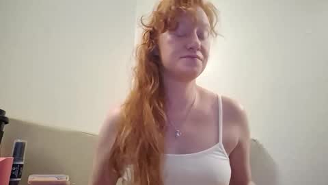 Snapshot of xxmariebliss chatting on 02.22.26 xxmariebliss online show from 02.22.26