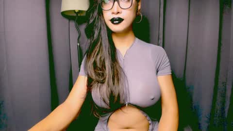 Lara online show from 12.27.24