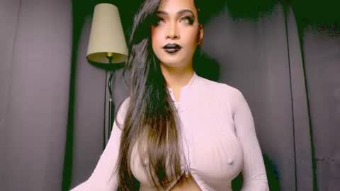 Lara online show from 01.23.25