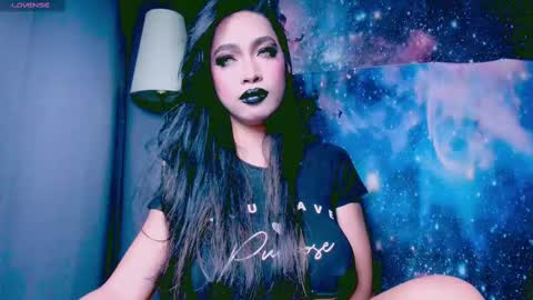 Lara online show from 02.25.25