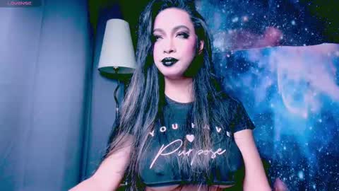Lara online show from 02.26.25