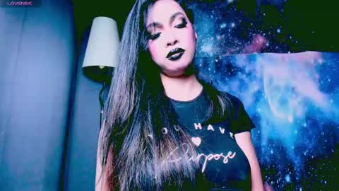 Lara online show from 02.26.25