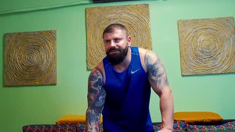 Snapshot of xxtreamleonard chatting on 01.31.25 Xtream Leonard online show from 01.31.25