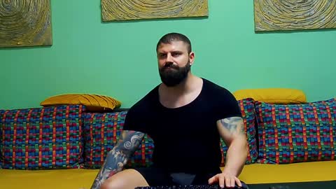 Snapshot of xxtreamleonard chatting on 02.03.25 Xtream Leonard online show from 02.03.25