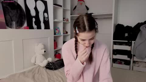 Snapshot of xxx_hotbae_xxx chatting on 02.03.26 Eva online show from 02.03.26