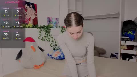 Snapshot of xxx_hotbae_xxx chatting on 02.18.26 Eva online show from 02.18.26