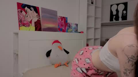 Snapshot of xxx_hotbae_xxx chatting on 02.22.26 Eva online show from 02.22.26