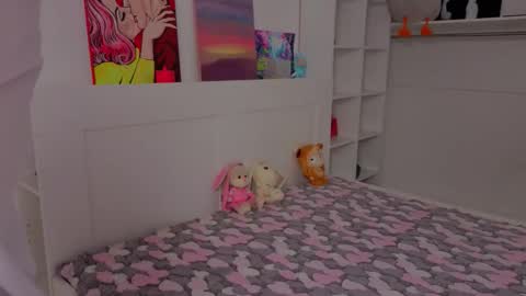 Snapshot of xxx_hotbae_xxx chatting on 03.01.26 Eva online show from 03.01.26