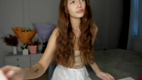 Snapshot of xxx_leila chatting on 02.24.26 xxx_leila online show from 02.24.26