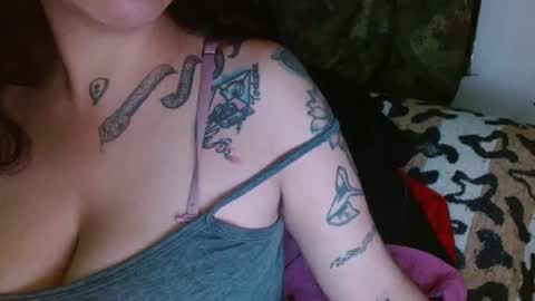 Snapshot of xxx_morena chatting on 01.17.25   LILI  online show from 01.17.25