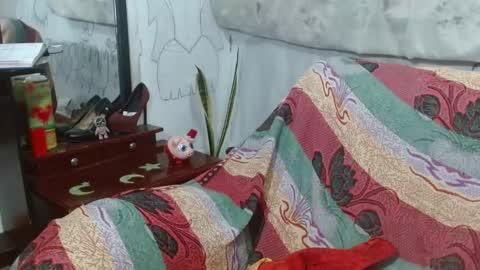 Snapshot of xxx_morena chatting on 02.25.25   LILI  online show from 02.25.25