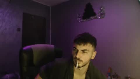 Snapshot of xxxdonpuiuuxxx chatting on 12.21.25 xxxdonpuiuuxxx online show from 12.21.25